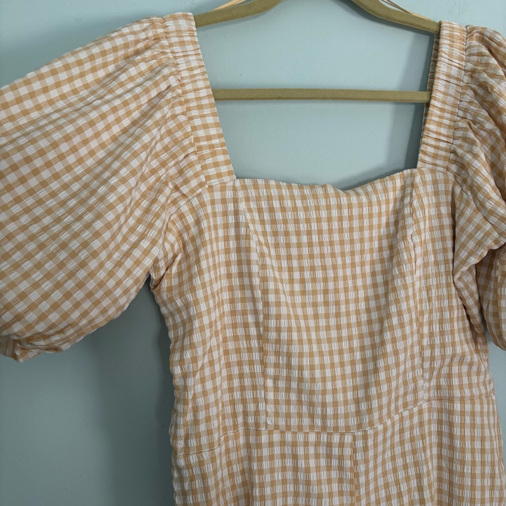 NWT Luna gingham puff sleeve romper, size large